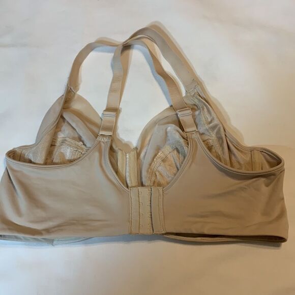Bali size 40 DD underwire nude color bra with no padding - Picture 2 of 7
